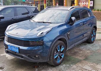 Lynk & Co 01 PHEV 17,7 kWh — hybride rechargeable, suv familial chinois vendu en France